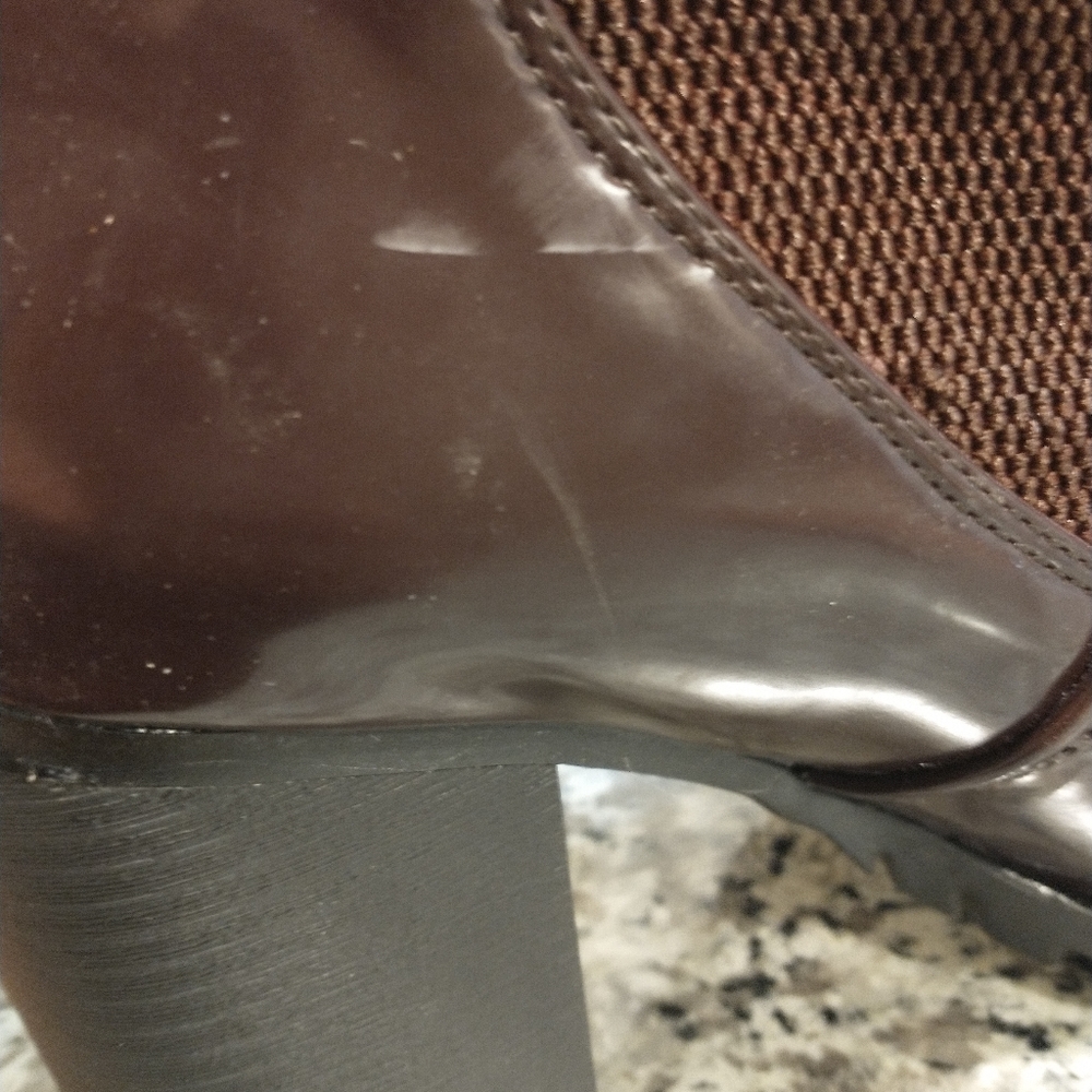 Breckelle's Brown Burgundy Chunky Heel Ankle Boot Elastic Shiney 7 1/2 FLAWS - Picture 11 of 15